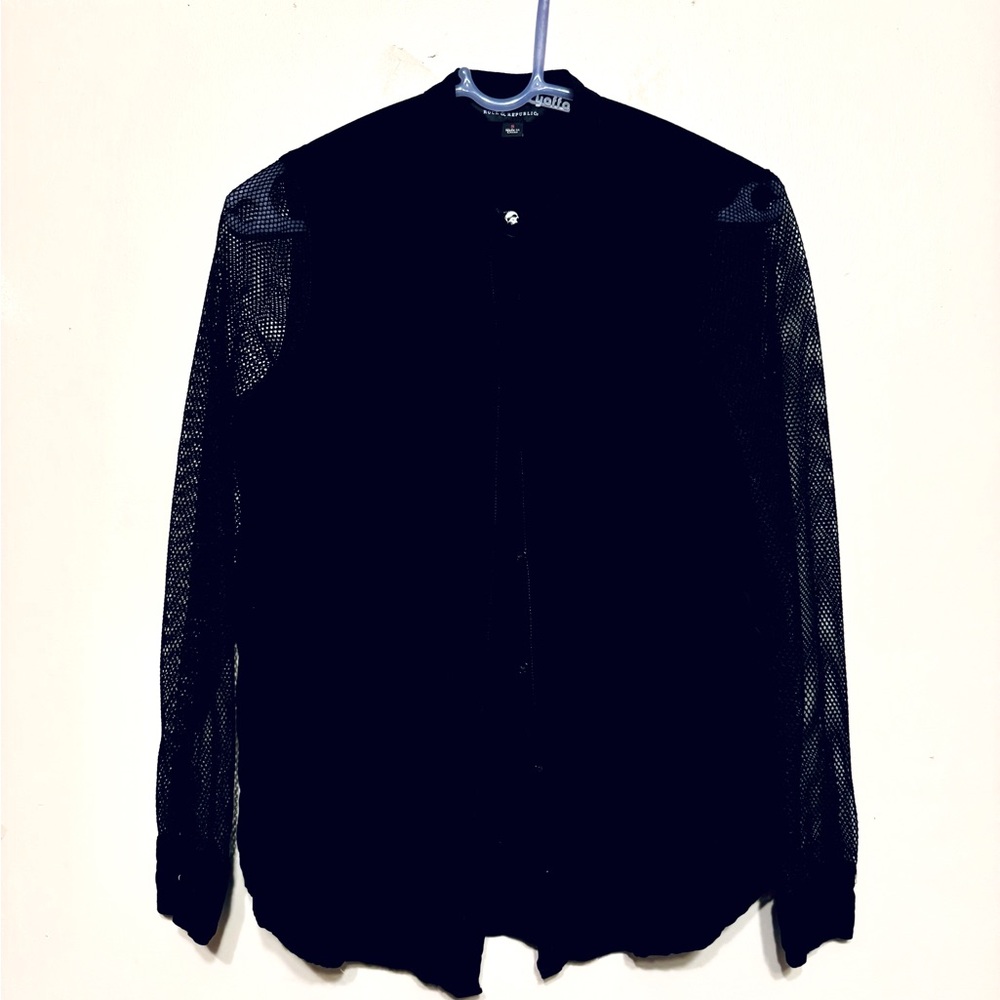 LAST CHANCE - Mesh sleeved black blouse with 3 skull buttons